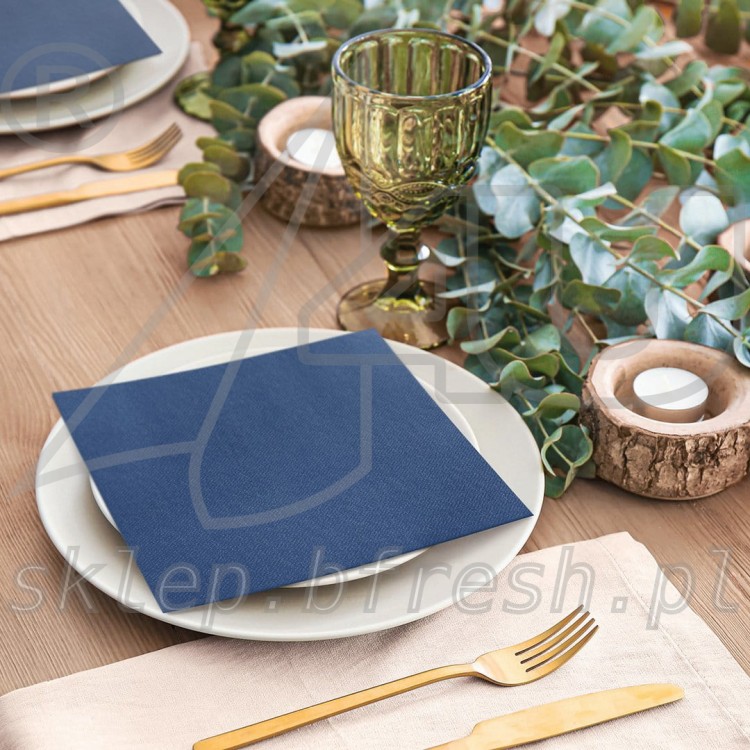 serwetka-flizelinowa-granatowa-40x40.JPG