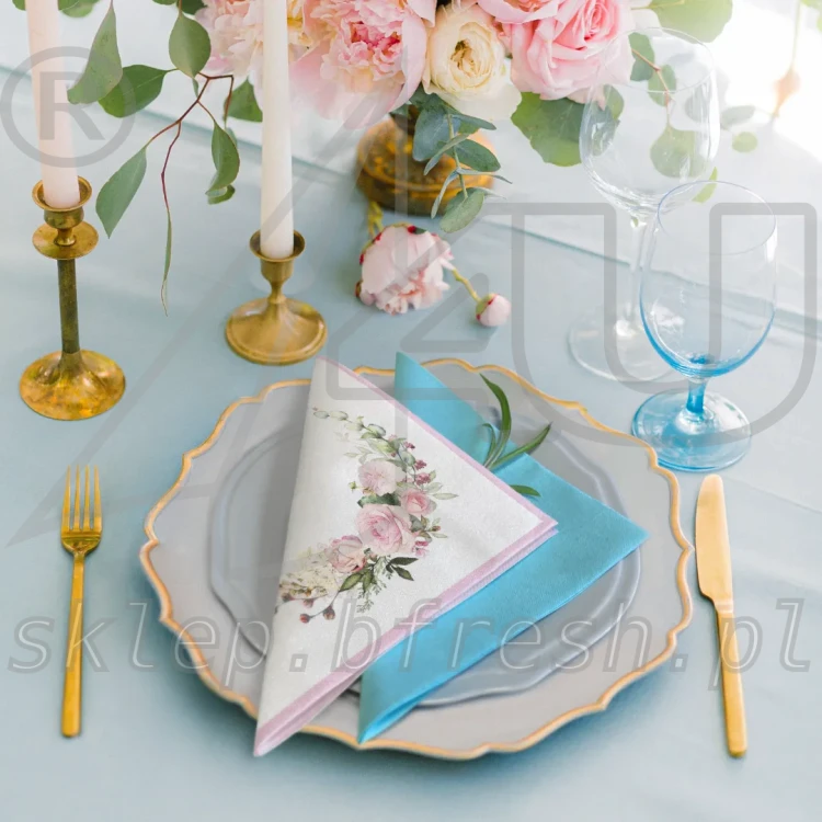 serwetki-dekoracyjne-biale-wianek-roze.webp